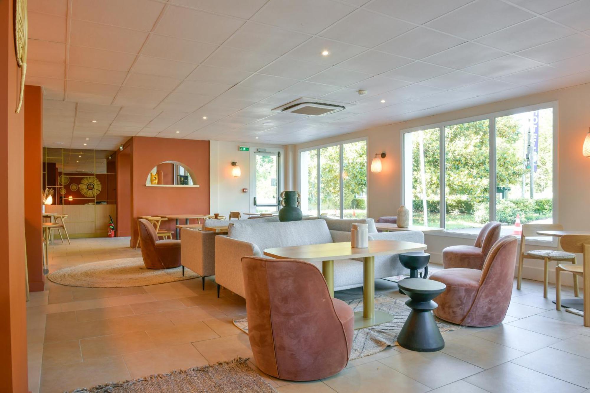 Brit Hotel Olympia Bourges Exterior foto