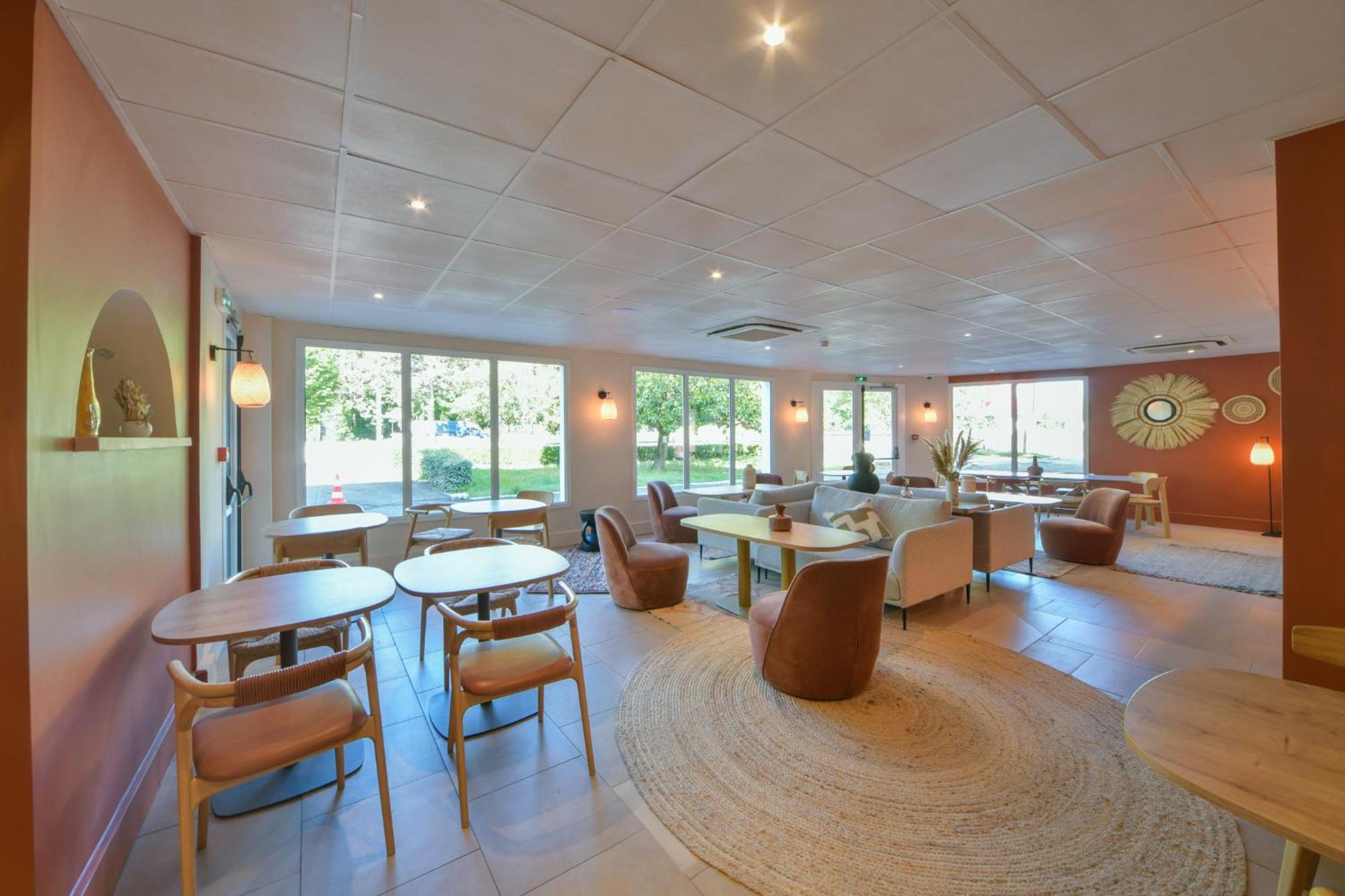 Brit Hotel Olympia Bourges Exterior foto