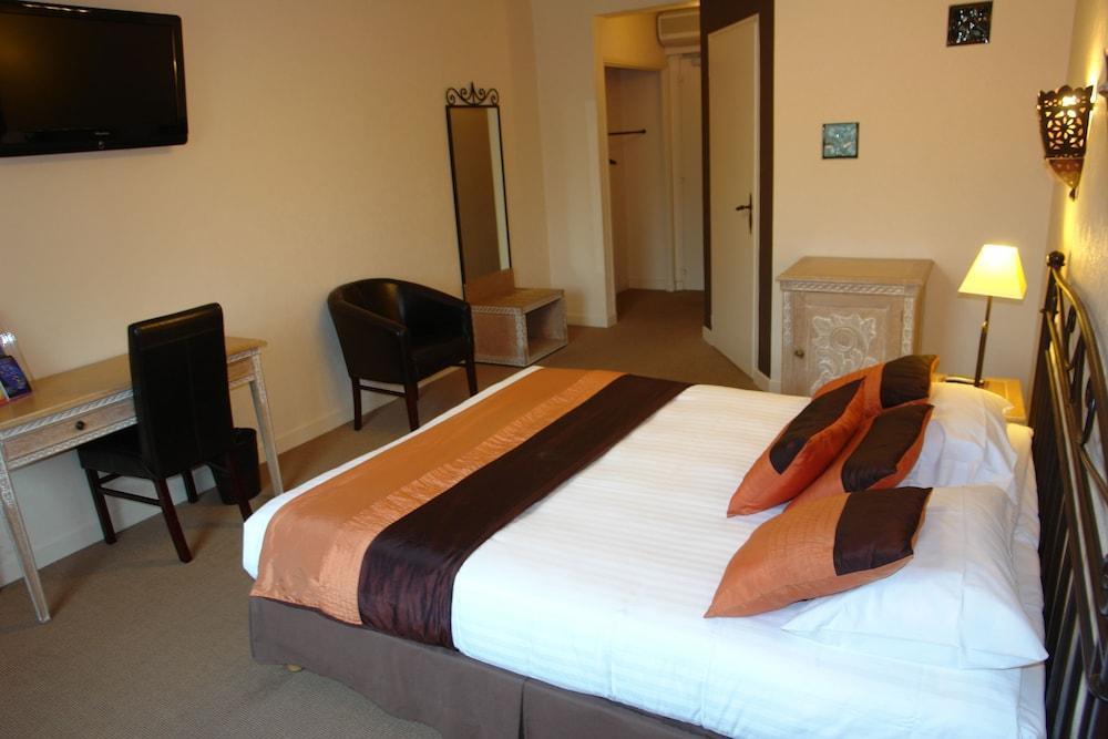 Brit Hotel Olympia Bourges Exterior foto