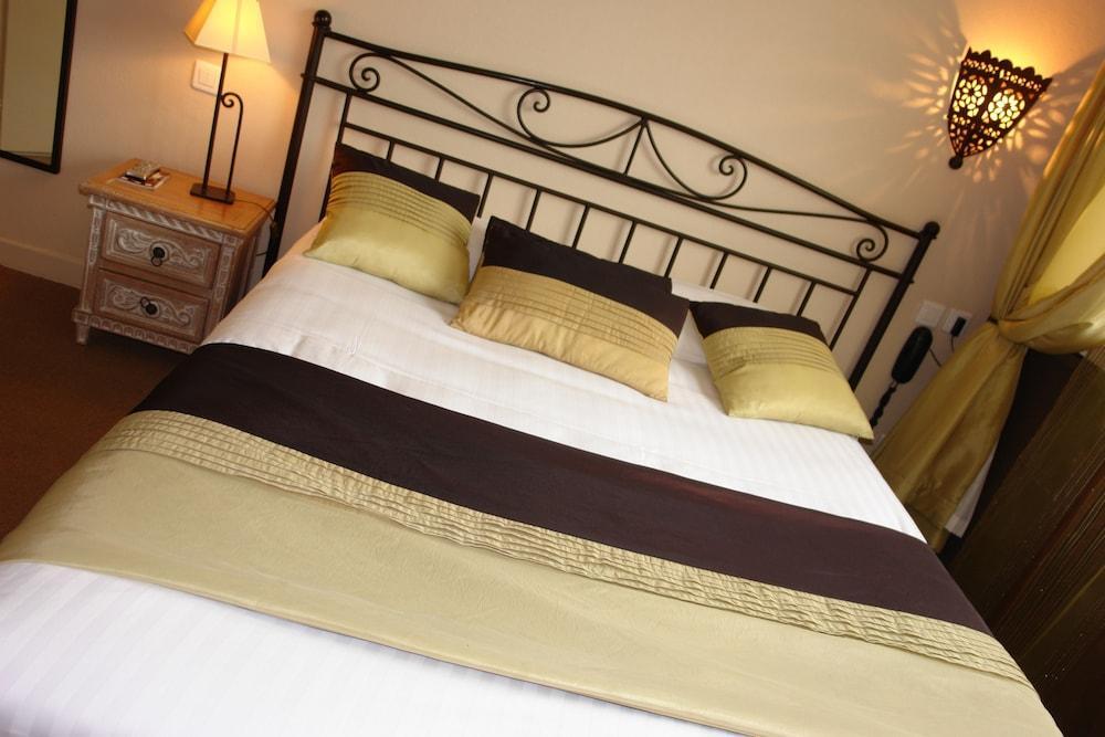 Brit Hotel Olympia Bourges Exterior foto